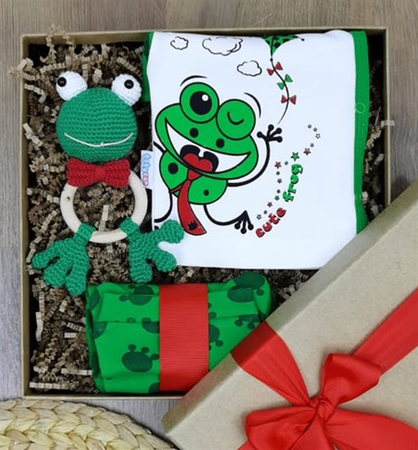 Organik Little Frog Amigurımi Çıngıraklı Bebek Hediye Kutusu